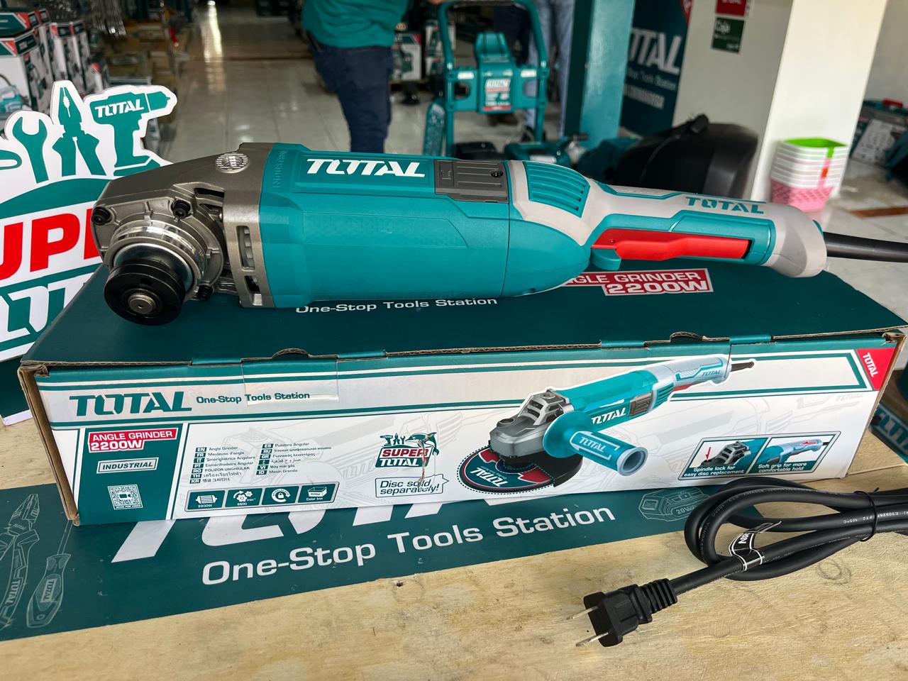 ESMERILADORA DE 9 TOTAL 2200W UTG12223026